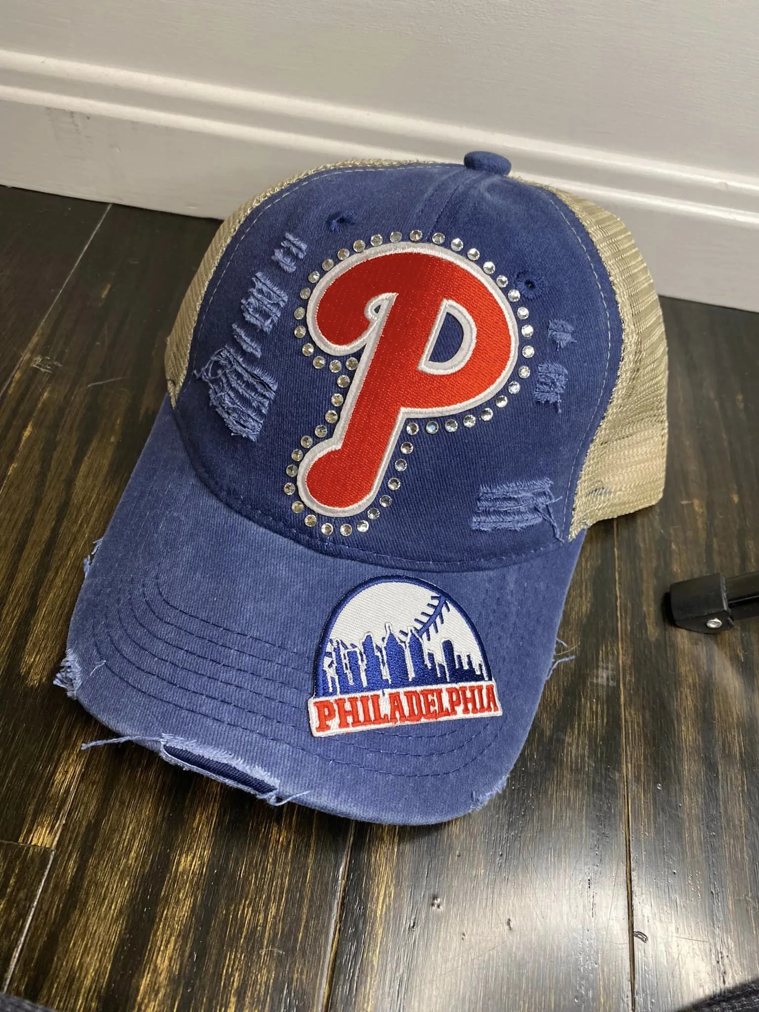 Bling P Phillies Trucker