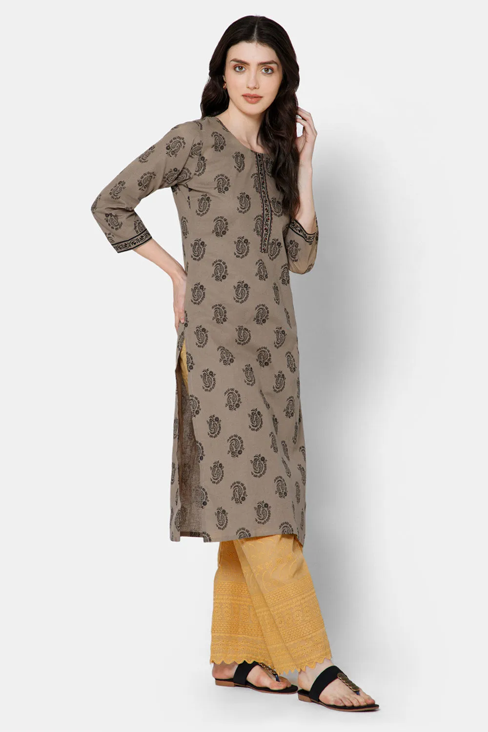 Mythri Women's Casual Kurthi with Patchwork And Minimalistic Embroidery - Cream - E033