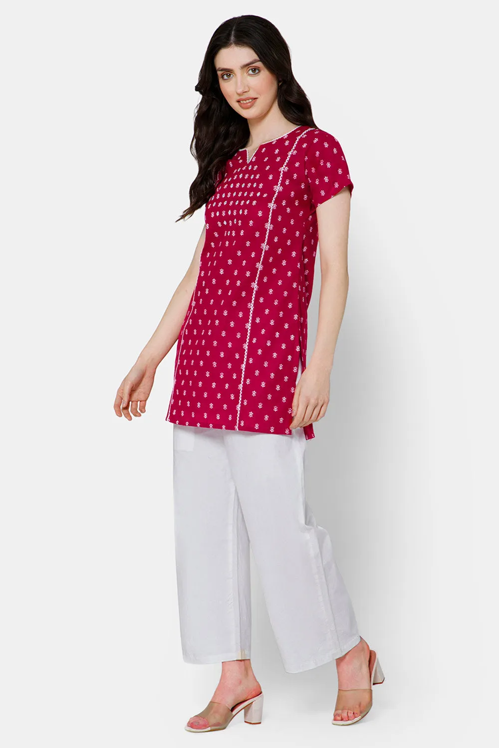 Mythri Women's Casual Tops with Minimalistic Mirror Embroidery With Lace At  The Neckline And Princess Line - Dark Pink - E014