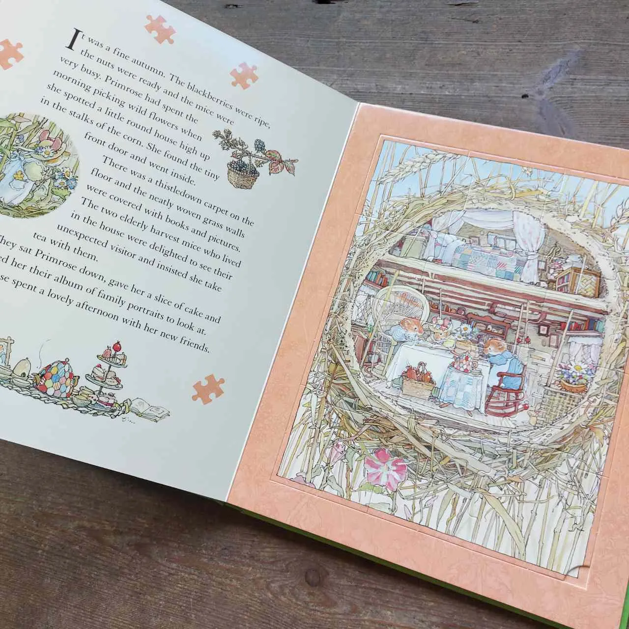 The Brambly Hedge Jigsaw Book